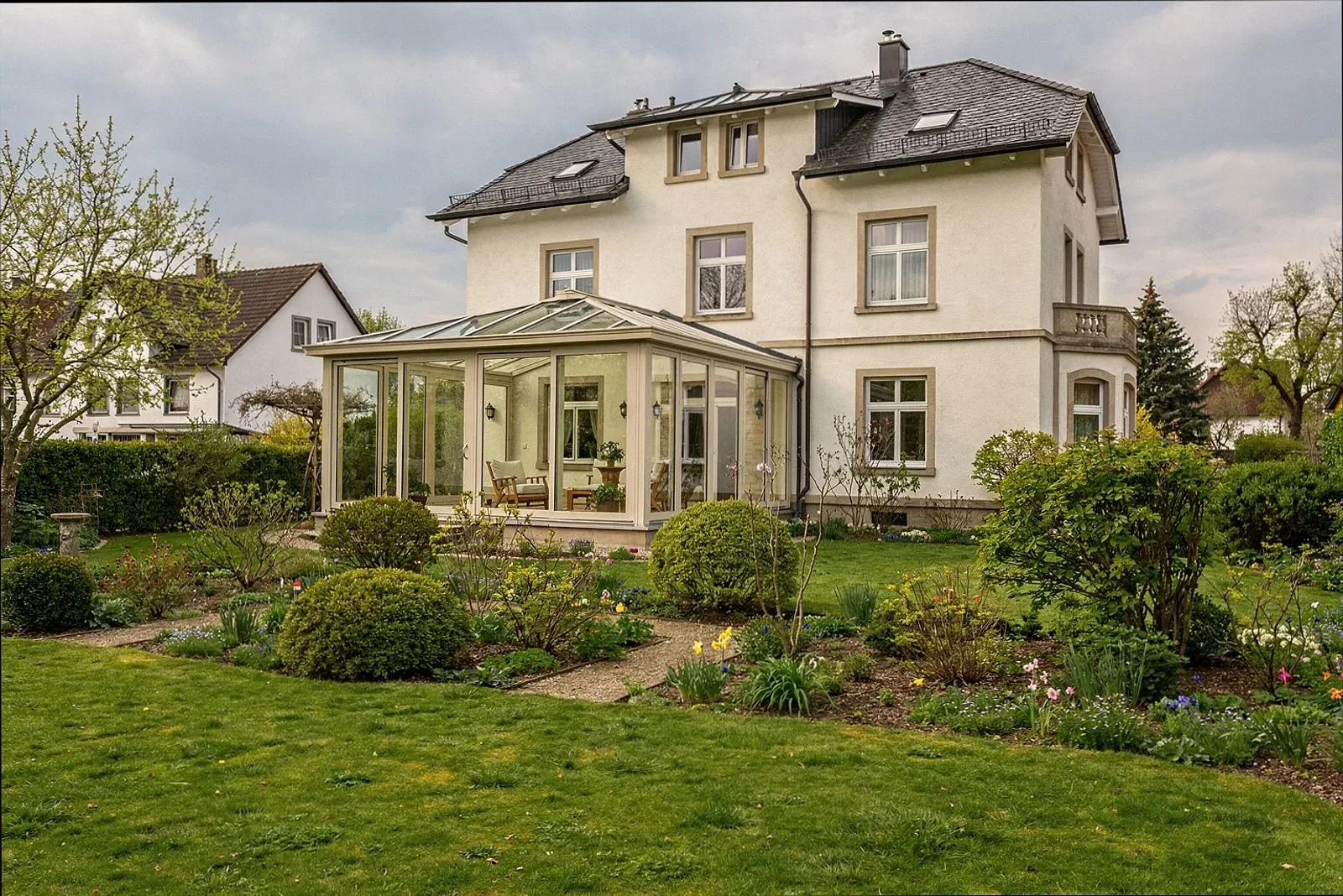 Wintergarten aus der Gartenperspektive in Dortmund